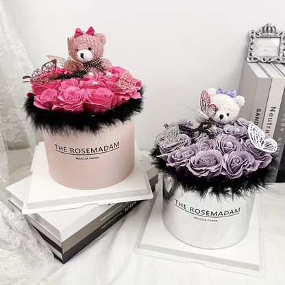 Artificial Rose in Cake-Shaped Vase with Butterfly Accent – Elegant Faux Flower Centerpiece