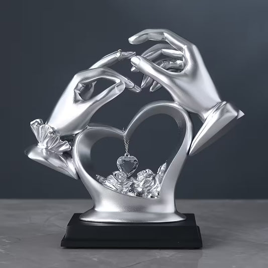 Elegant Resin Love Ornament with Heart Gemstone – Romantic Gift for Weddings & Valentine’s